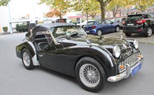 Image 2/18 of Triumph TR 3B (1963)