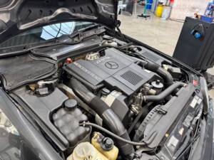 Bild 39/48 von Mercedes-Benz 500 SL 6.0 AMG (1991)