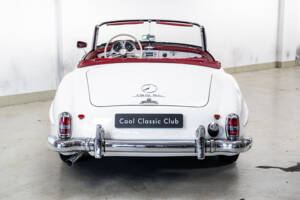 Image 7/35 of Mercedes-Benz 190 SL (1963)