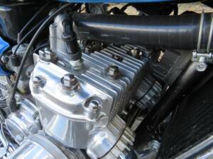 Image 22/49 of Suzuki GT 750 K (1973)