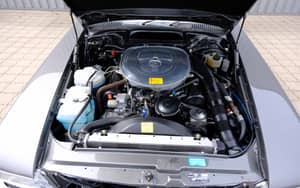Image 94/96 of Mercedes-Benz 560 SL (1987)