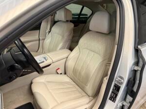 Bild 12/23 von BMW 730d (2016)