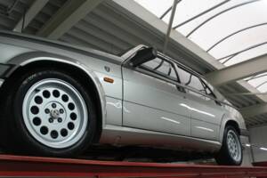 Image 10/50 of Alfa Romeo 75 2.0 Twin Spark (1988)