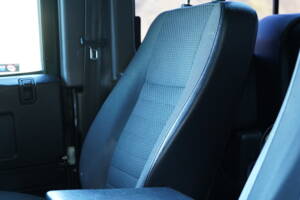 Bild 42/73 von Land Rover Defender 90 (2008)