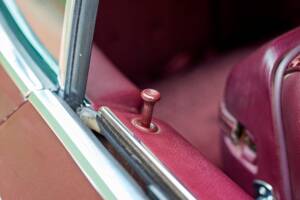 Bild 100/200 von Cadillac Coupe DeVille (1968)