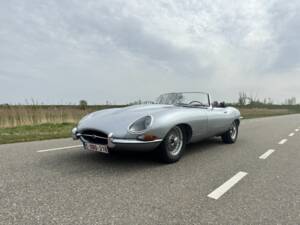 Imagen 5/8 de Jaguar E-Type 3.8 (1961)
