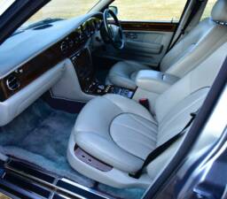 Image 32/50 of Rolls-Royce Silver Seraph (1998)