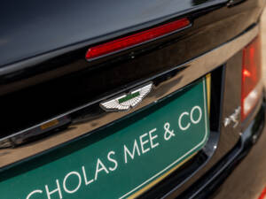 Image 24/56 of Aston Martin V12 Vanquish S (2005)