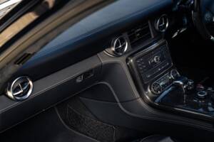 Bild 25/38 von Mercedes-Benz SLS AMG (2011)