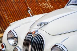 Bild 32/51 von Jaguar 240 (1968)