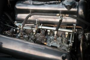 Image 20/22 of Mercedes-Benz 190 SL (1963)