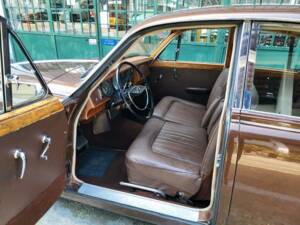 Image 15/43 de Daimler 2.5 Litre V8 (1964)