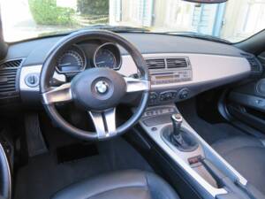 Bild 12/18 von BMW Z4 3.0i (2004)