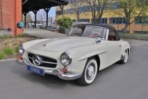 Immagine 2/15 di Mercedes-Benz 190 SL (1959)