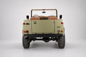 Bild 21/47 von Land Rover 90 (1990)