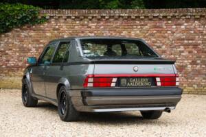 Image 2/50 of Alfa Romeo 75 3.0 V6 QV (1988)