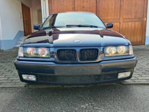 Bild 1/8 von BMW 328i (1999)
