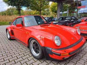 Bild 9/23 von Porsche 911 Turbo 3.3 (1989)