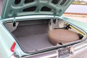 Image 25/29 of Cadillac 62 Convertible (1963)