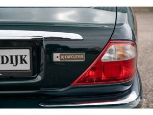 Bild 18/30 von Jaguar XJ 8 Executive (1998)