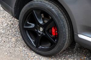 Bild 37/40 von Porsche Cayenne Turbo S (2006)