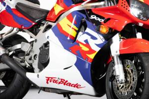 Immagine 37/50 di Honda CBR 900RR Fireblade (1996)