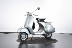 Image 8/45 de Piaggio Vespa 150 (1958)