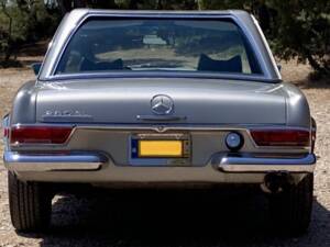 Image 7/8 de Mercedes-Benz 280 SL (1969)
