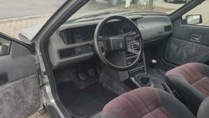 Image 18/41 of Renault Fuego Turbo (1986)