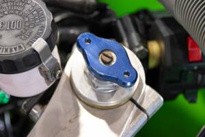 Image 19/50 of Kawasaki ZX-R 400 (1990)