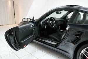 Image 4/20 of Porsche 911 Turbo (2008)