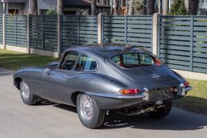 Bild 2/99 von Jaguar E-Type 4.2 (1966)