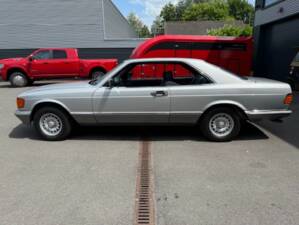 Image 8/27 of Mercedes-Benz 380 SEC (1984)