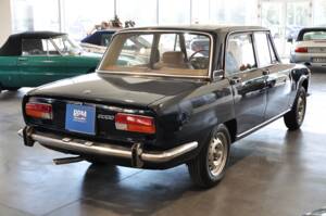 Image 7/35 of Alfa Romeo 2000 Berlina (1972)