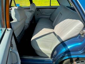 Image 36/57 de Mercedes-Benz 280 SE 3,5 (1972)