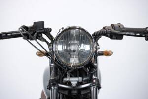 Bild 31/50 von Moto Guzzi V 35 III (1986)