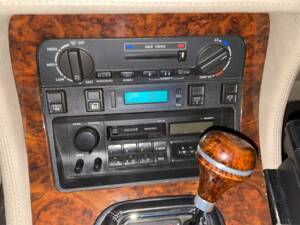 Bild 11/16 von Jaguar XJ 40 4.0 (1992)