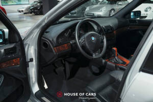 Bild 14/23 von BMW 540i (1999)