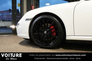 Image 6/29 of Porsche 911 Carrera 4S (2006)