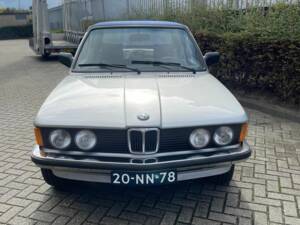 Bild 7/8 von BMW 320 (1976)