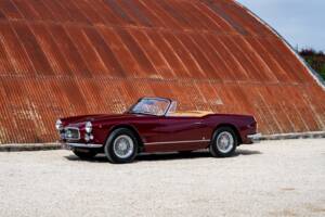 Image 1/51 of Maserati 3500 GTI Spyder Vignale (1963)