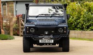 Image 6/43 of Land Rover Defender 90 (2010)