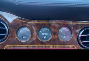 Image 16/22 of Rolls-Royce Corniche IV (1995)