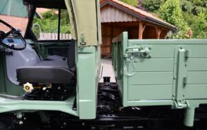 Image 33/71 of Mercedes-Benz Unimog U52 (1983)