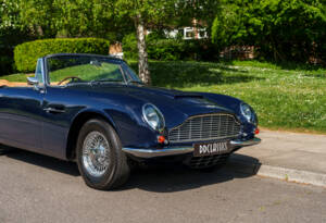 Image 11/28 of Aston Martin DB 6 Mk II Volante (1970)