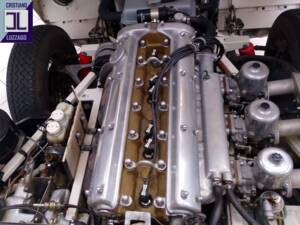 Bild 40/54 von Jaguar E-Type 4.2 (1967)