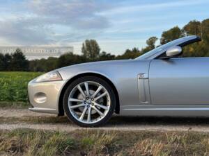 Image 11/84 de Jaguar XK 4.2 (2006)