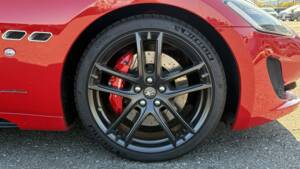 Image 15/54 of Maserati GranCabrio Sport (2015)