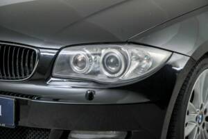 Image 22/50 de BMW 120i (2008)