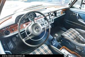 Image 15/15 of Mercedes-Benz 280 SE 3,5 (1971)